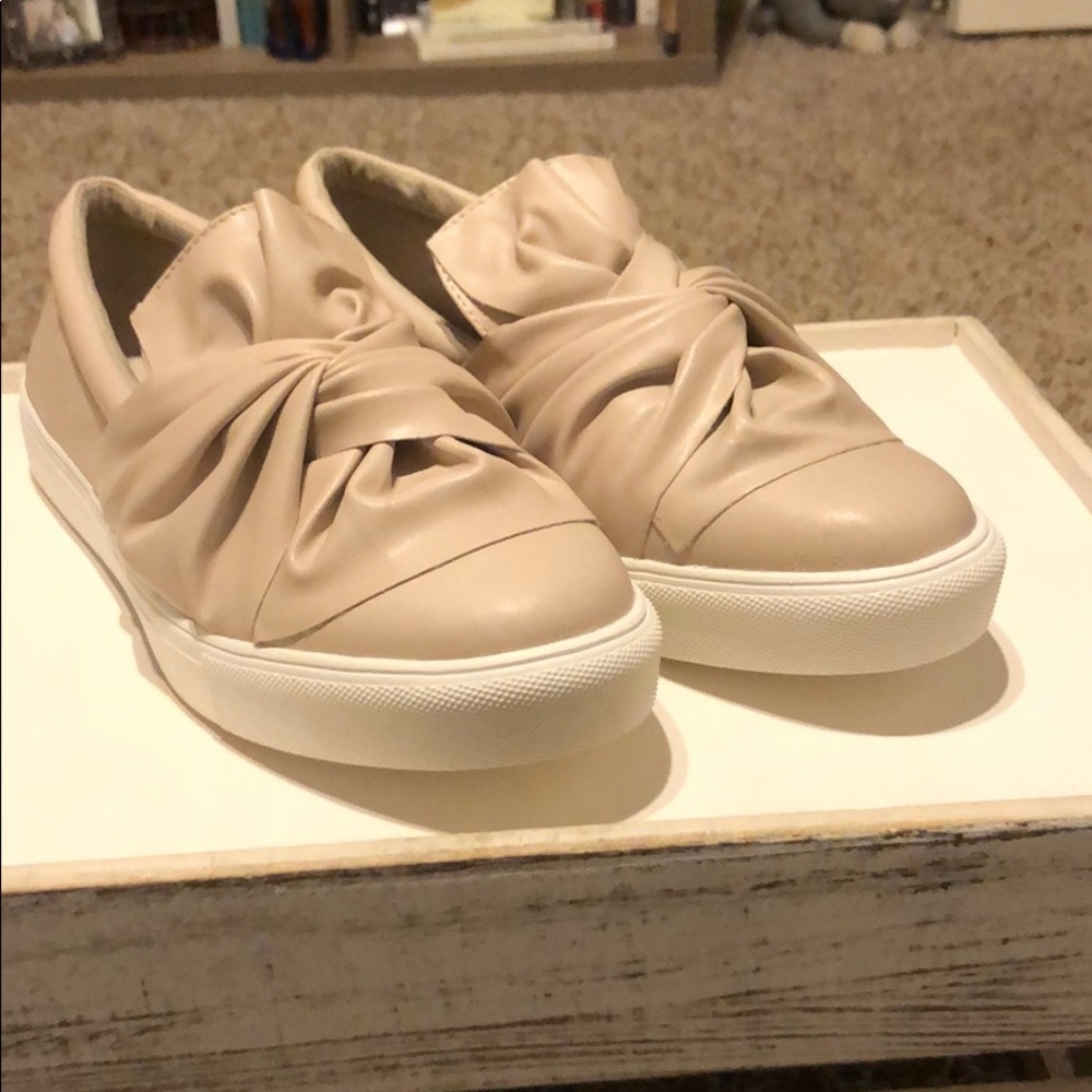 MIA slip on bow shoes